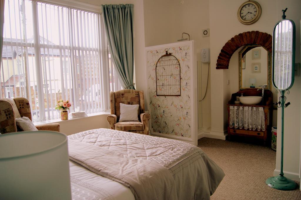 Sunset Guest House Hunstanton Exteriör bild A typical bedroom